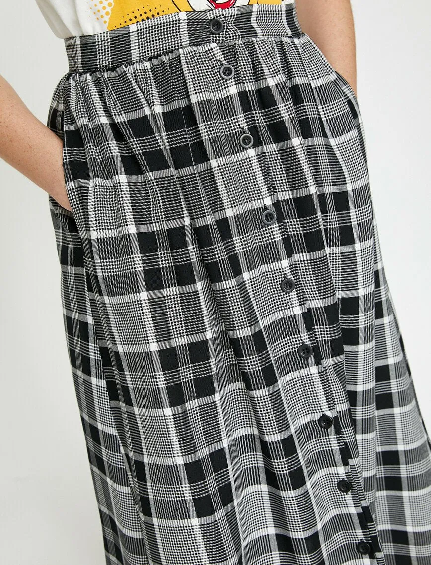 11876 Black Check Midi Skirt