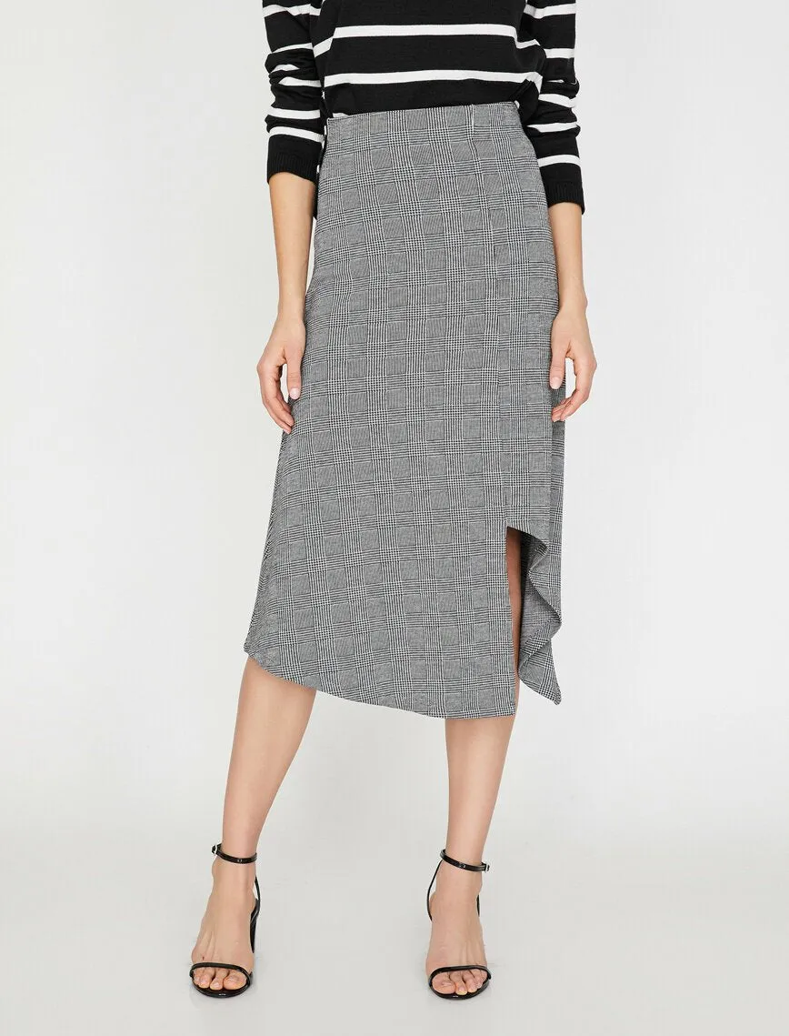 11930 Black Check Midi Skirt