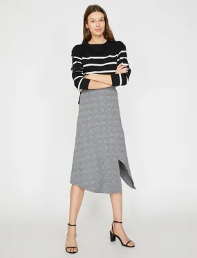 11930 Black Check Midi Skirt