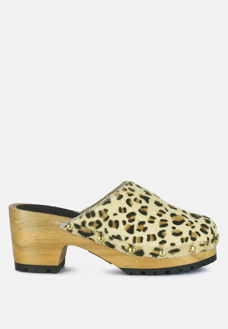 ACER Fine Suede Printed Leopard Clogs Slides in Beige