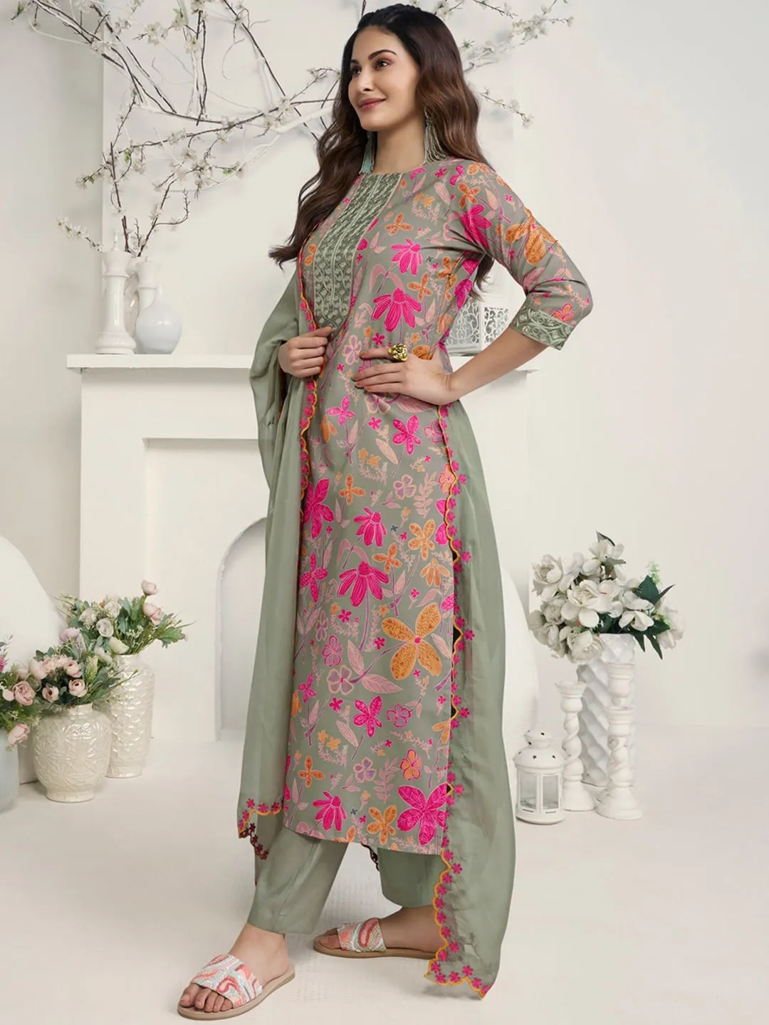 Amyra Dastur Green Floral Printed Thread Work Straight Kurta With Trousers & Dupatta