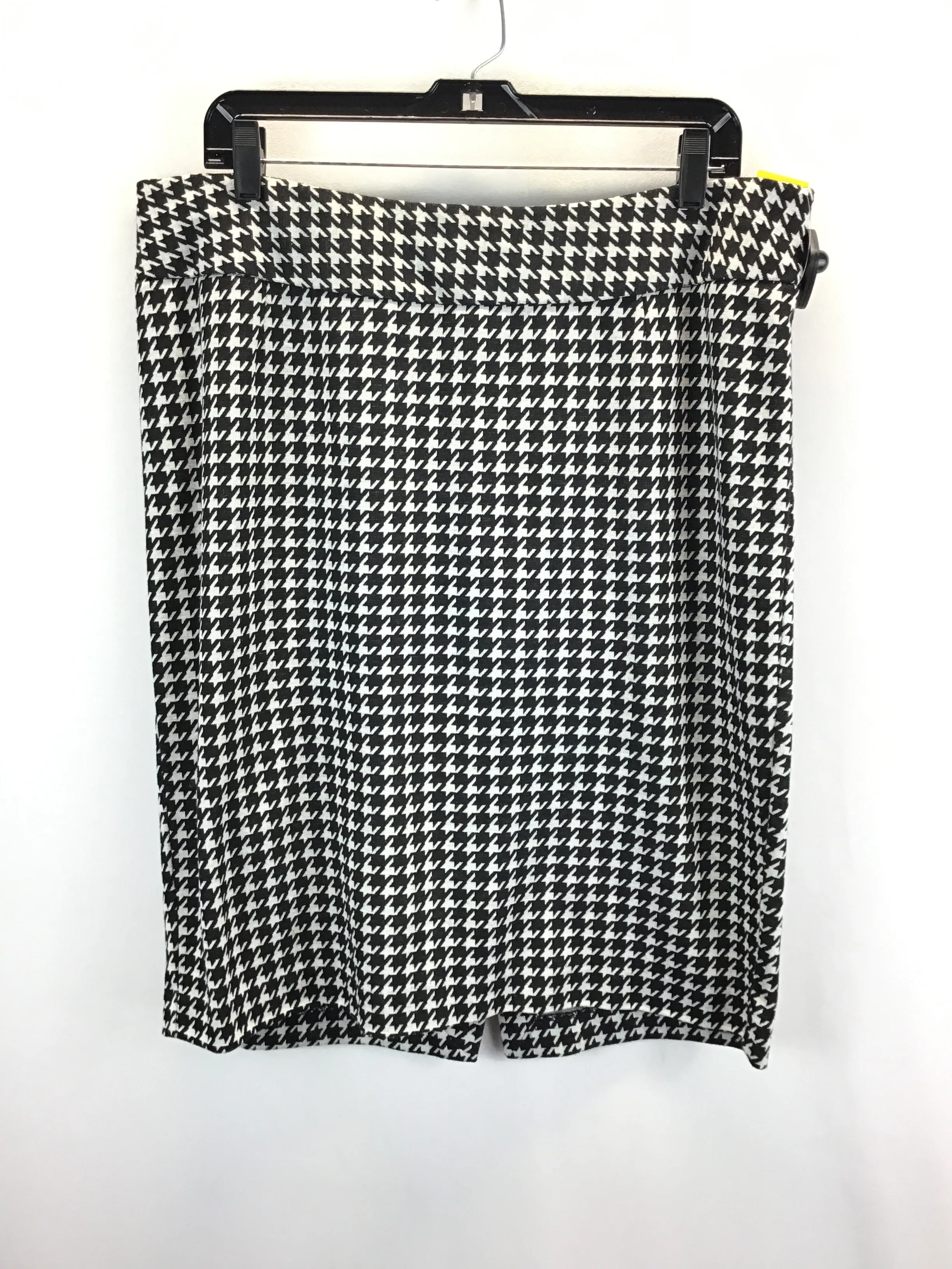 Black & White Skirt Midi Lane Bryant, Size 16