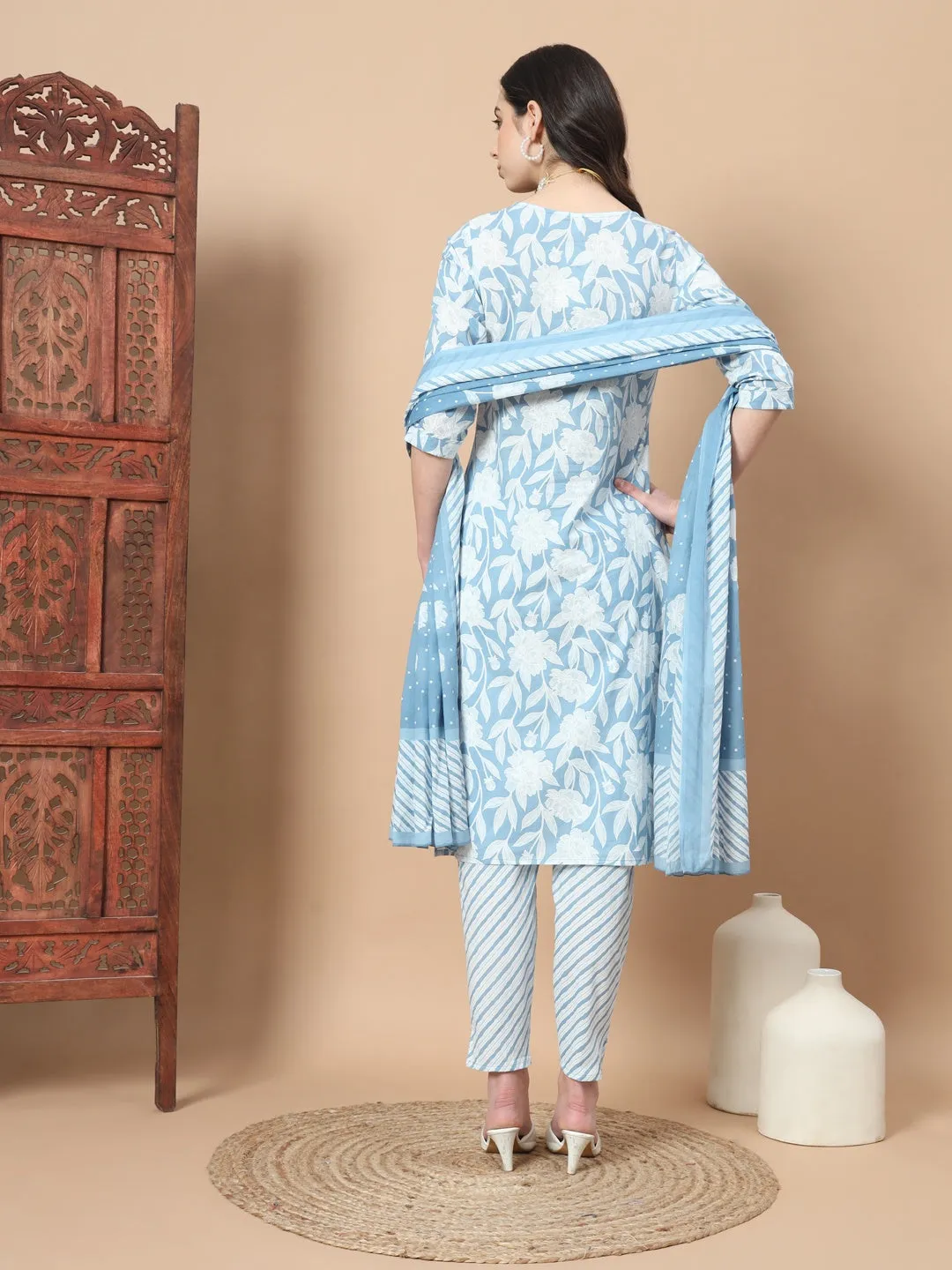 Blue Cotton Floral Print Kurta Set Dupatta With Embroidery