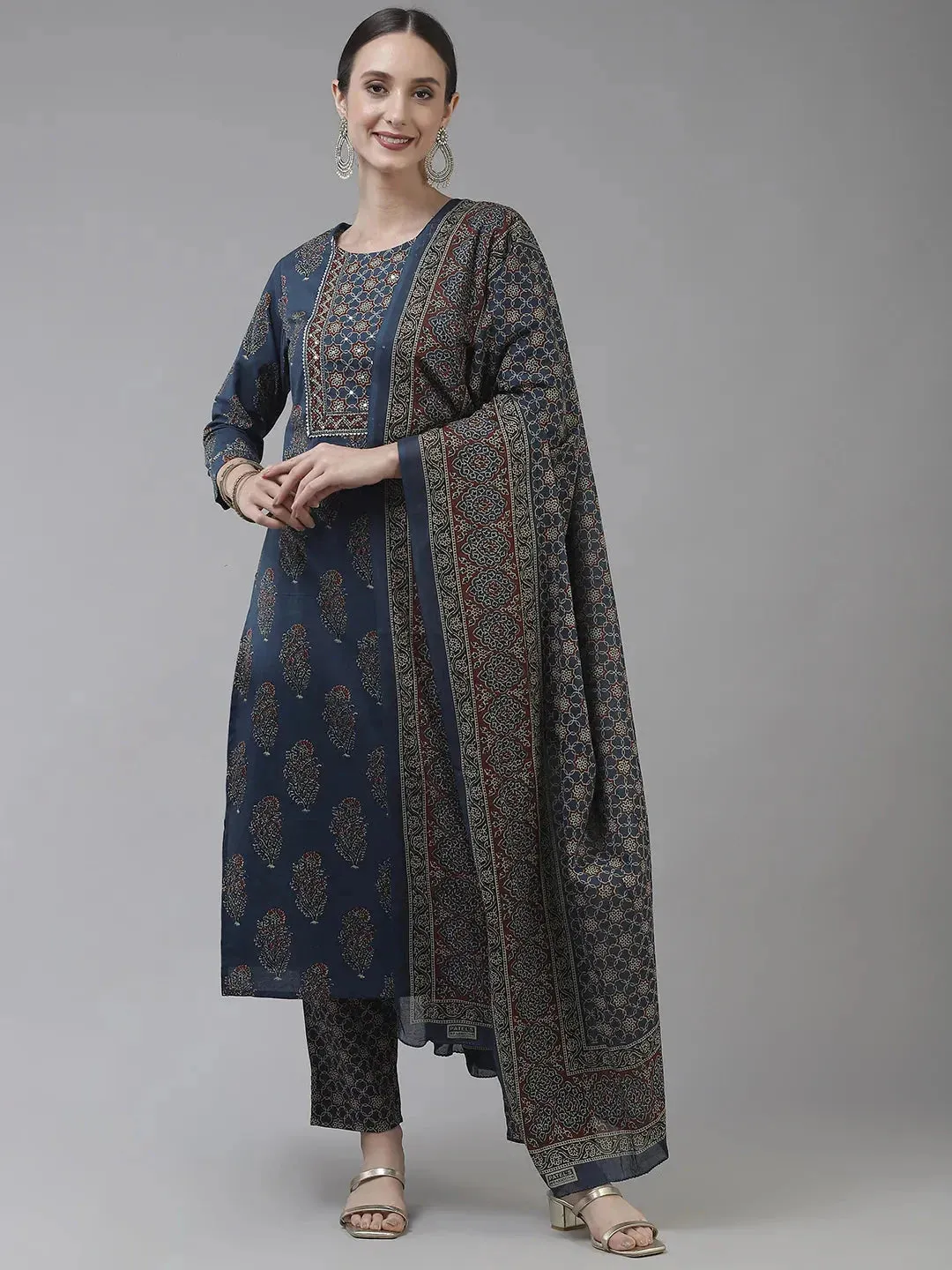 Blue Ethnic Motifs Printed Pure Cotton Dupatta Set