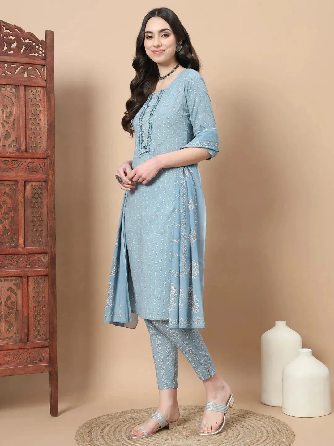 Blue Ethnic Motifs,Thread_Work Straight Kurta Trouser And Dupatta Set