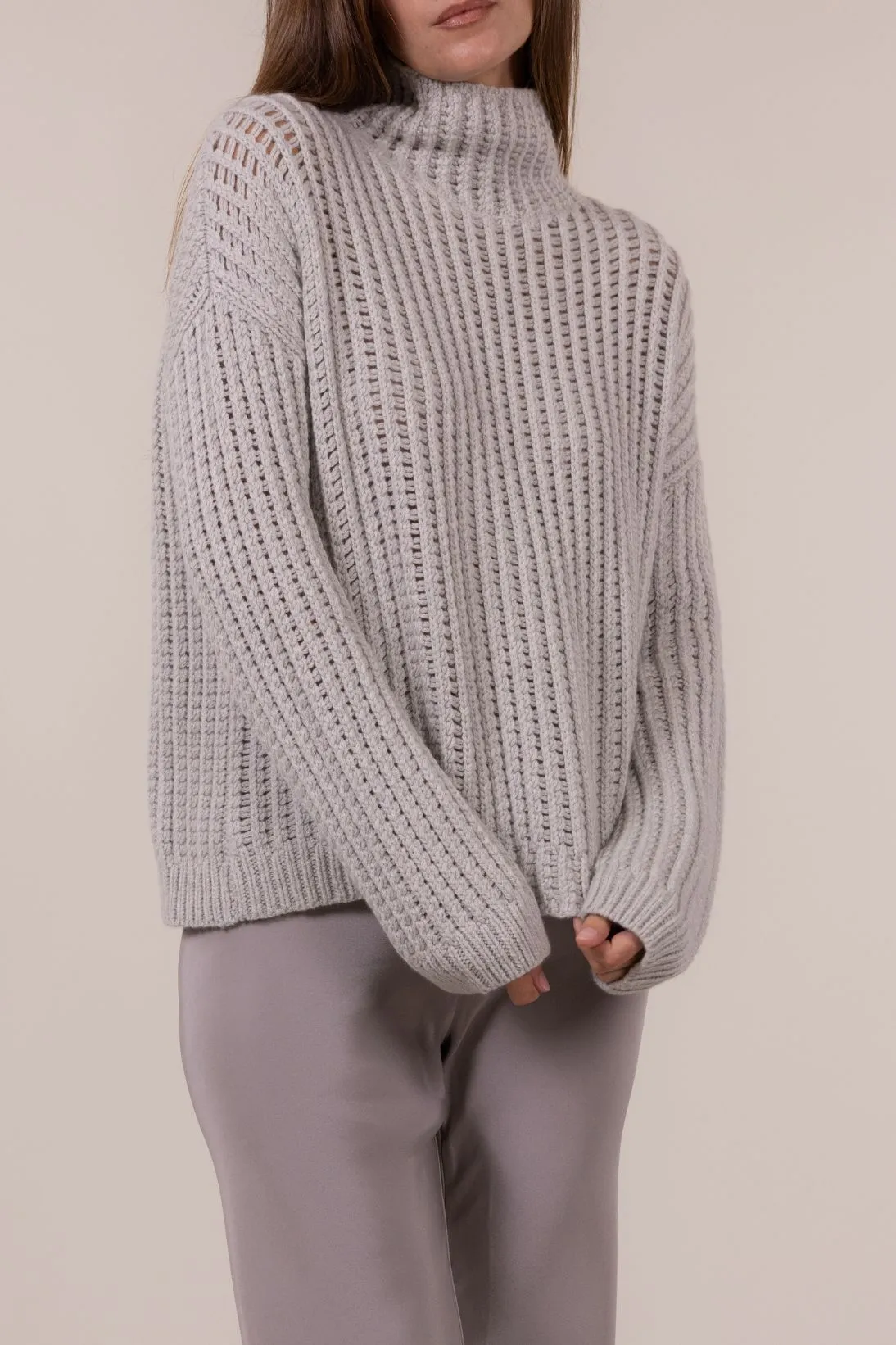 BRAIDED RIB TURTLENECK