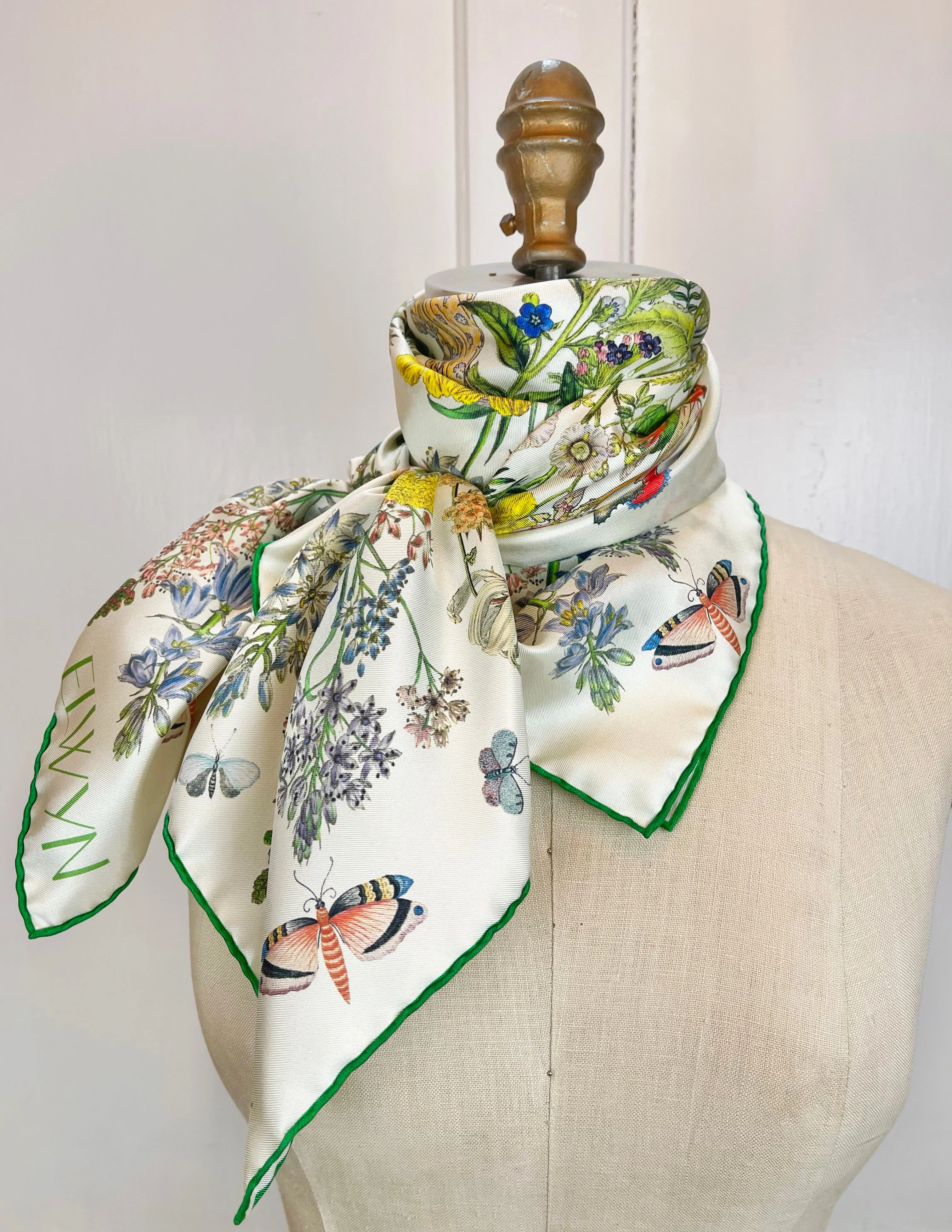 Elwyn New York Shakespeare In Love Scarf