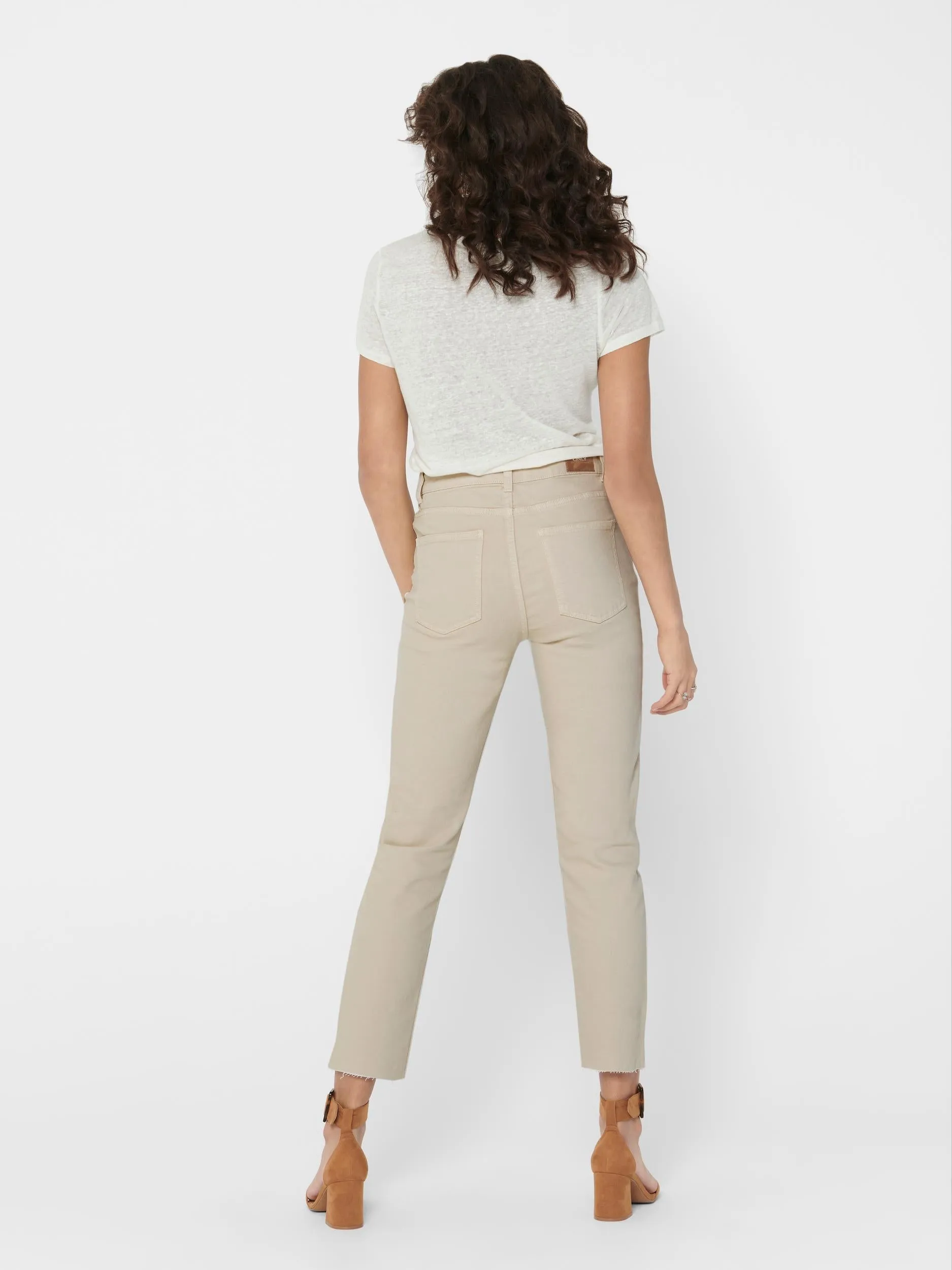 Emily Cropped Jeans - Ecru