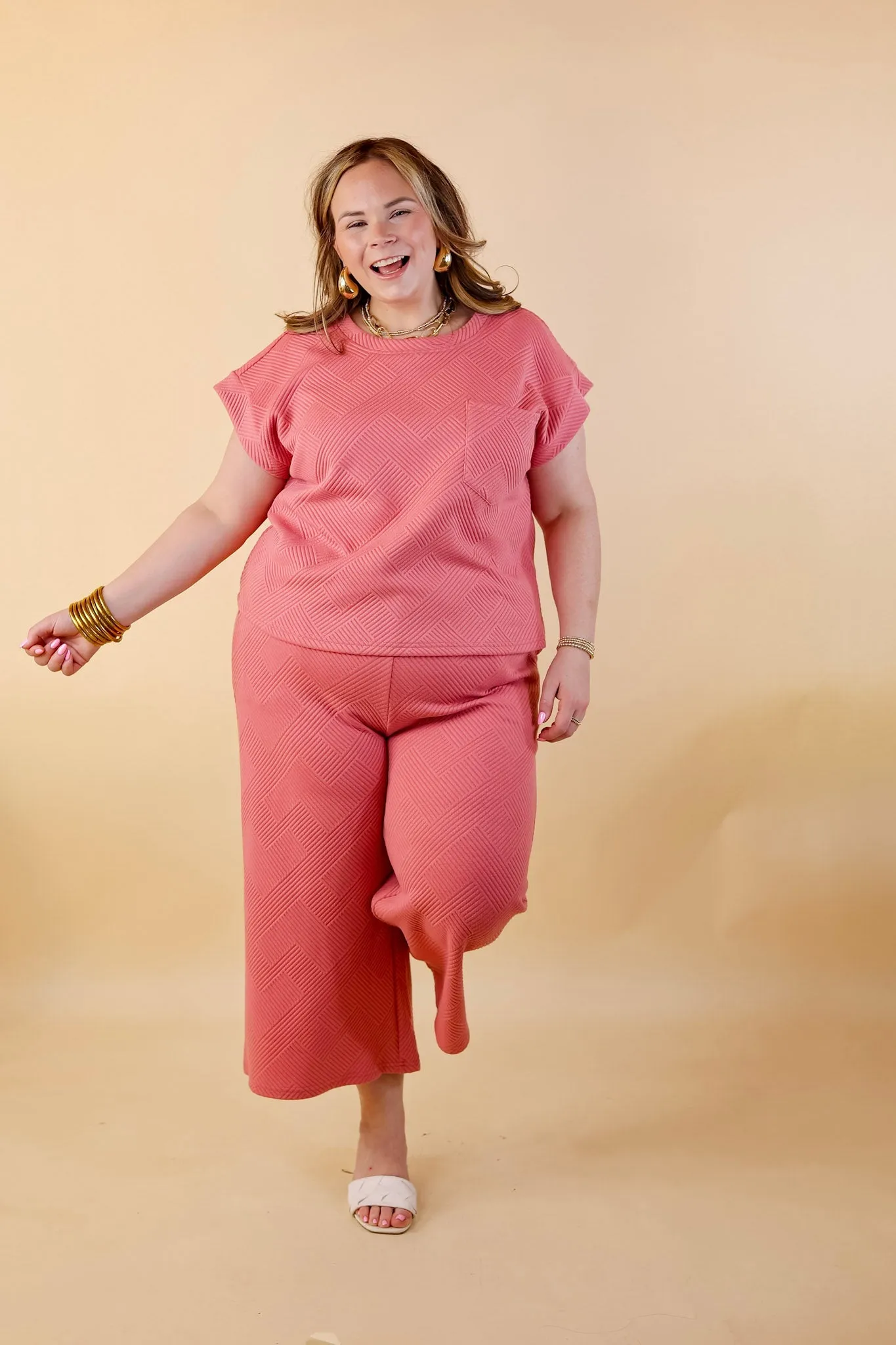 Glamour on the Go Textured Wide Leg Pant in Coral