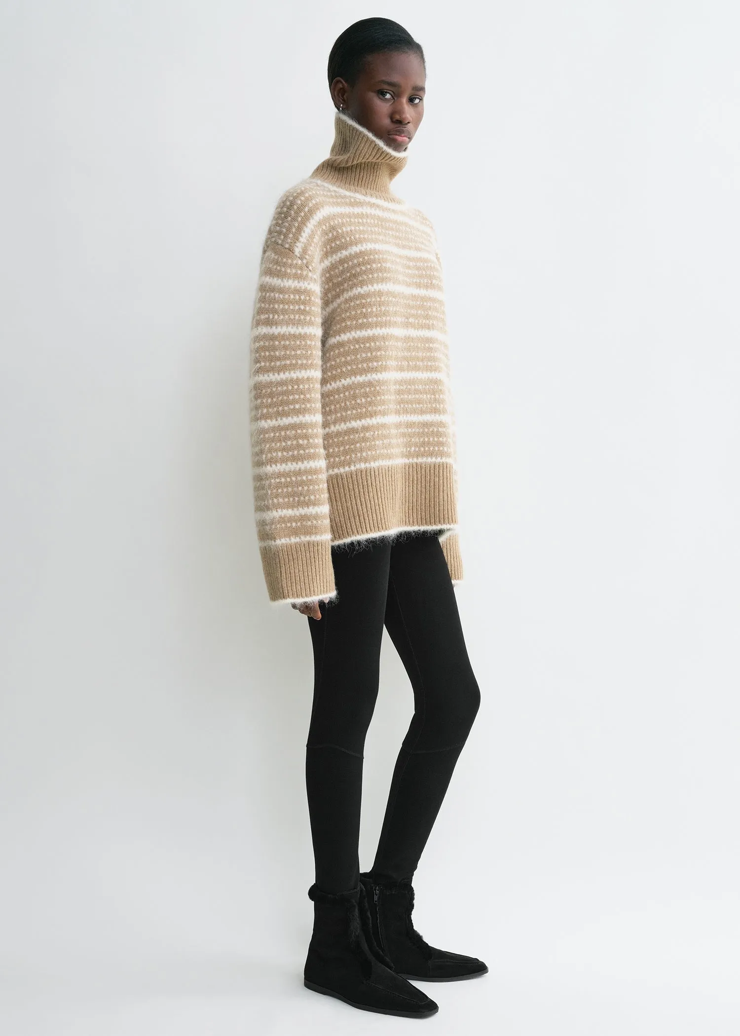 Heritage turtleneck soft camel