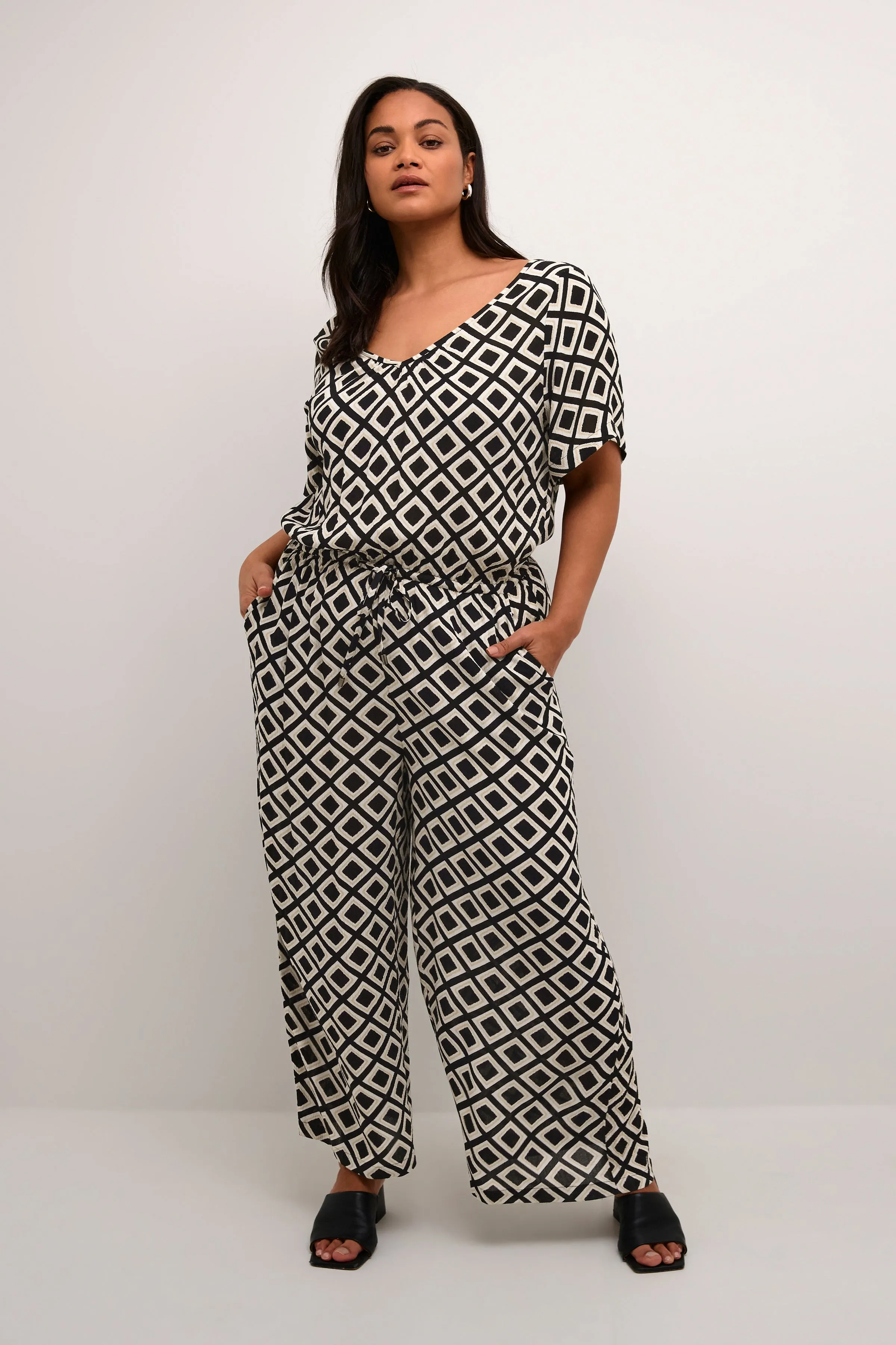 Kaffe Curve Ami Jumpsuit in Diamond Print