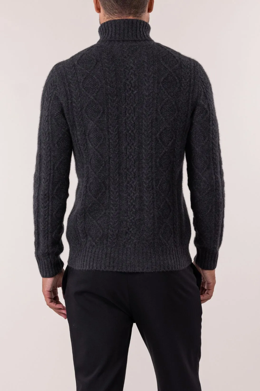 MIXED CABLE TURTLENECK