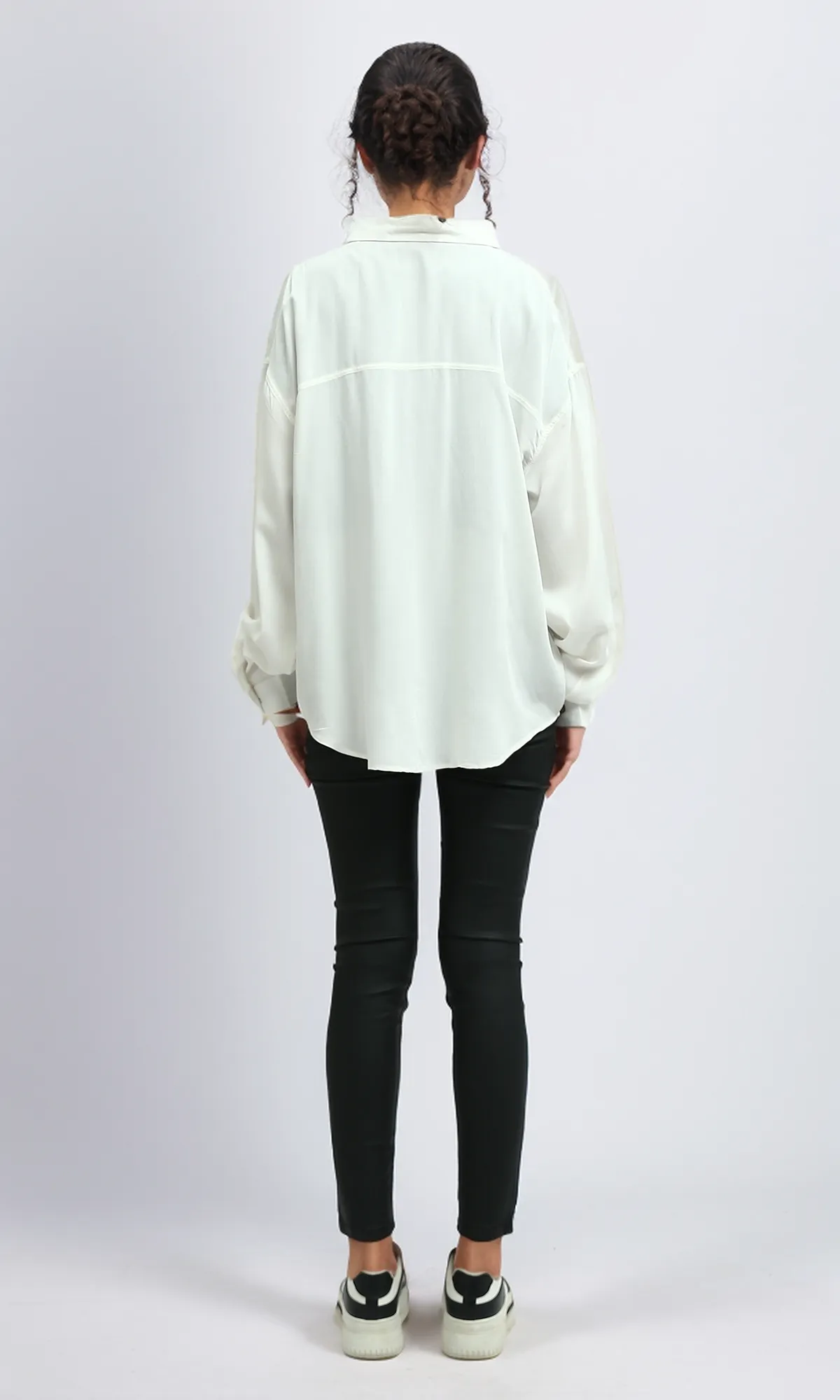 O193260 Long Sleeves Solid White Shirt With Side Pockets