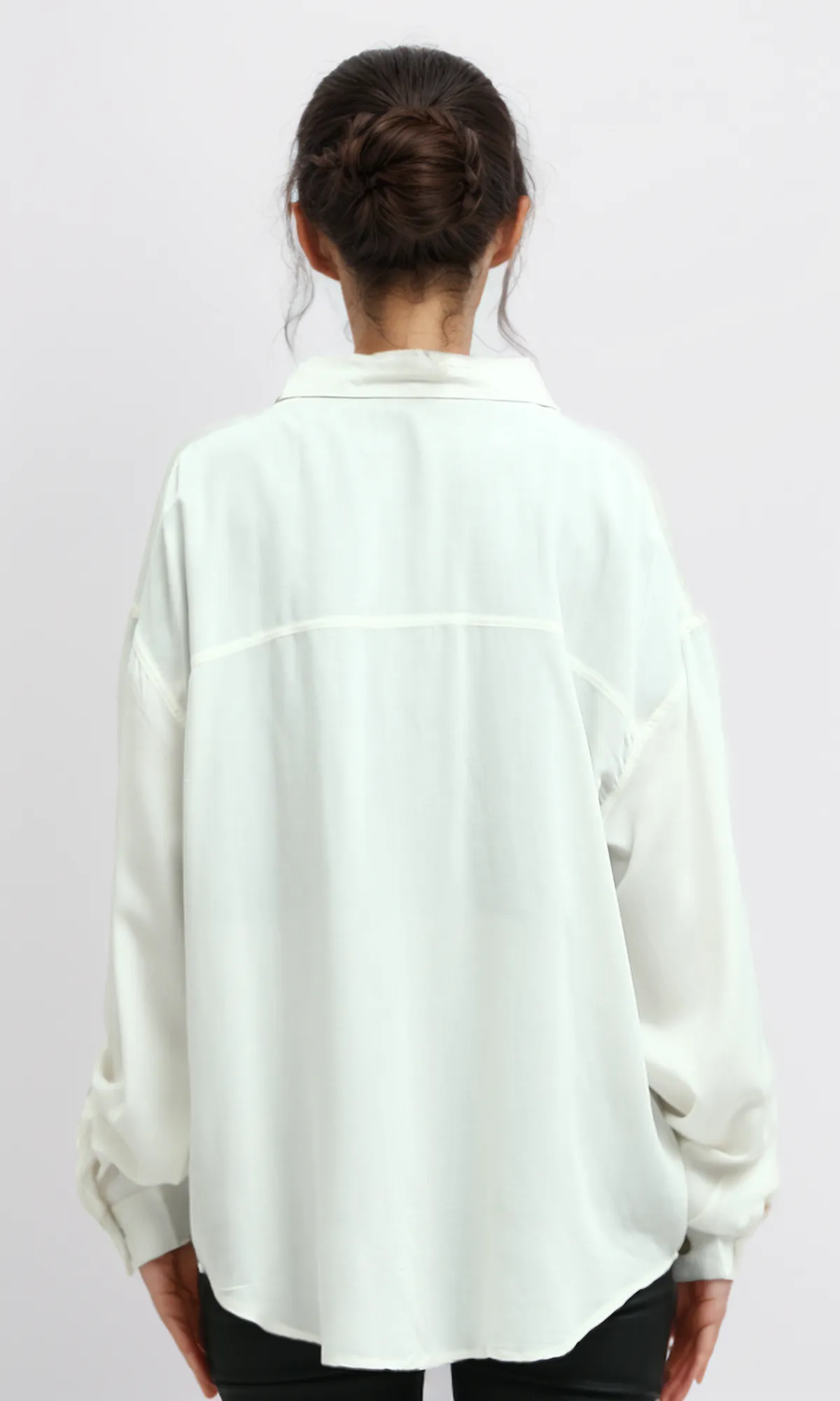 O193260 Long Sleeves Solid White Shirt With Side Pockets