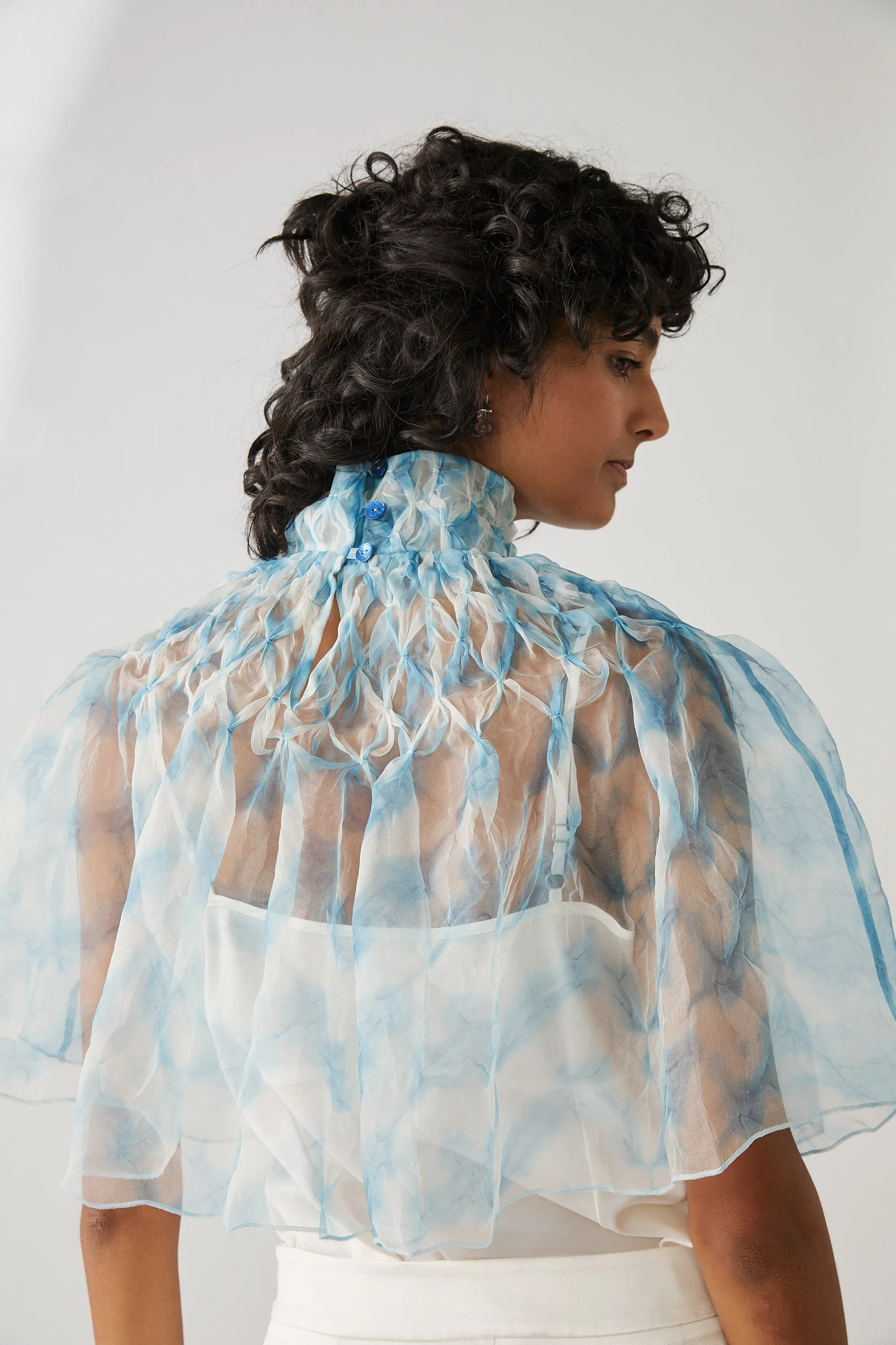 ORGANZA CAPE- INDIGO