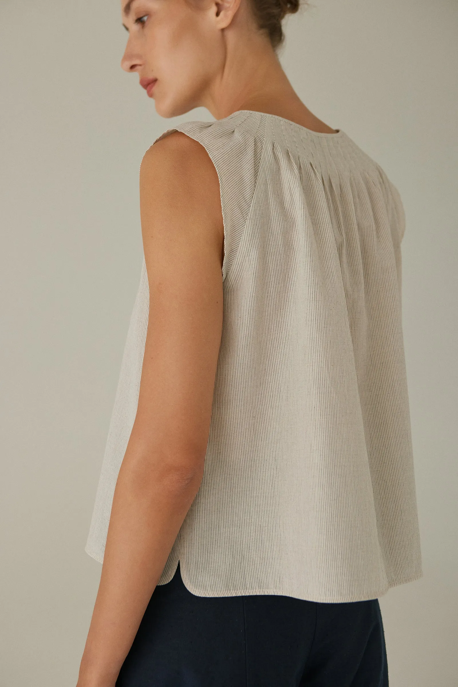 Penne Blouse -- Cotton Linen