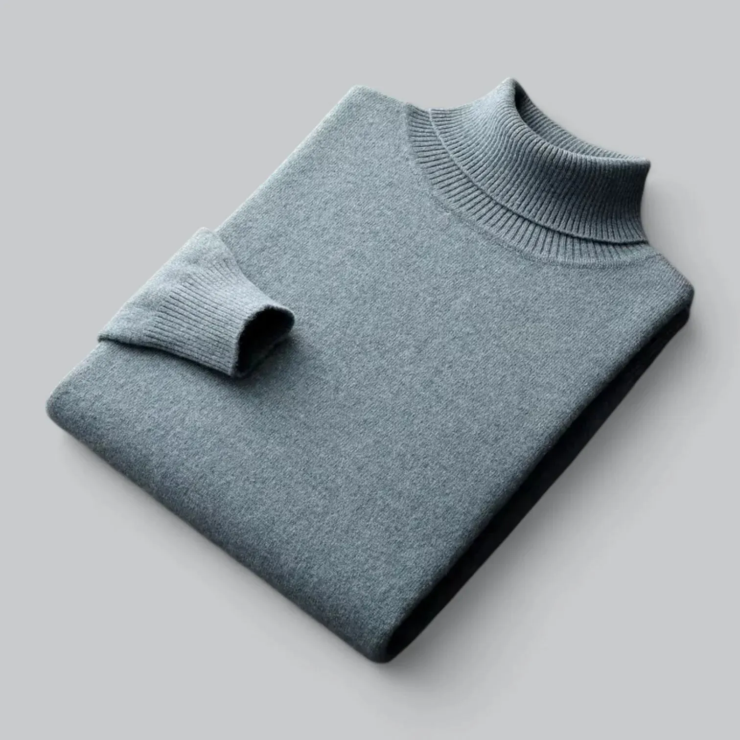 Premium Men's Wool Turtleneck Sweater with Soft Texture and Elegant Look