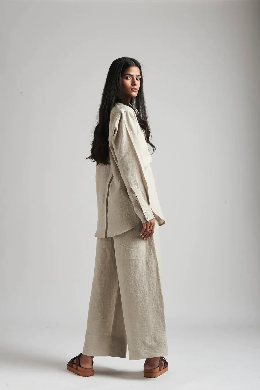 Undyed Linen Oversized Pocket Shirt