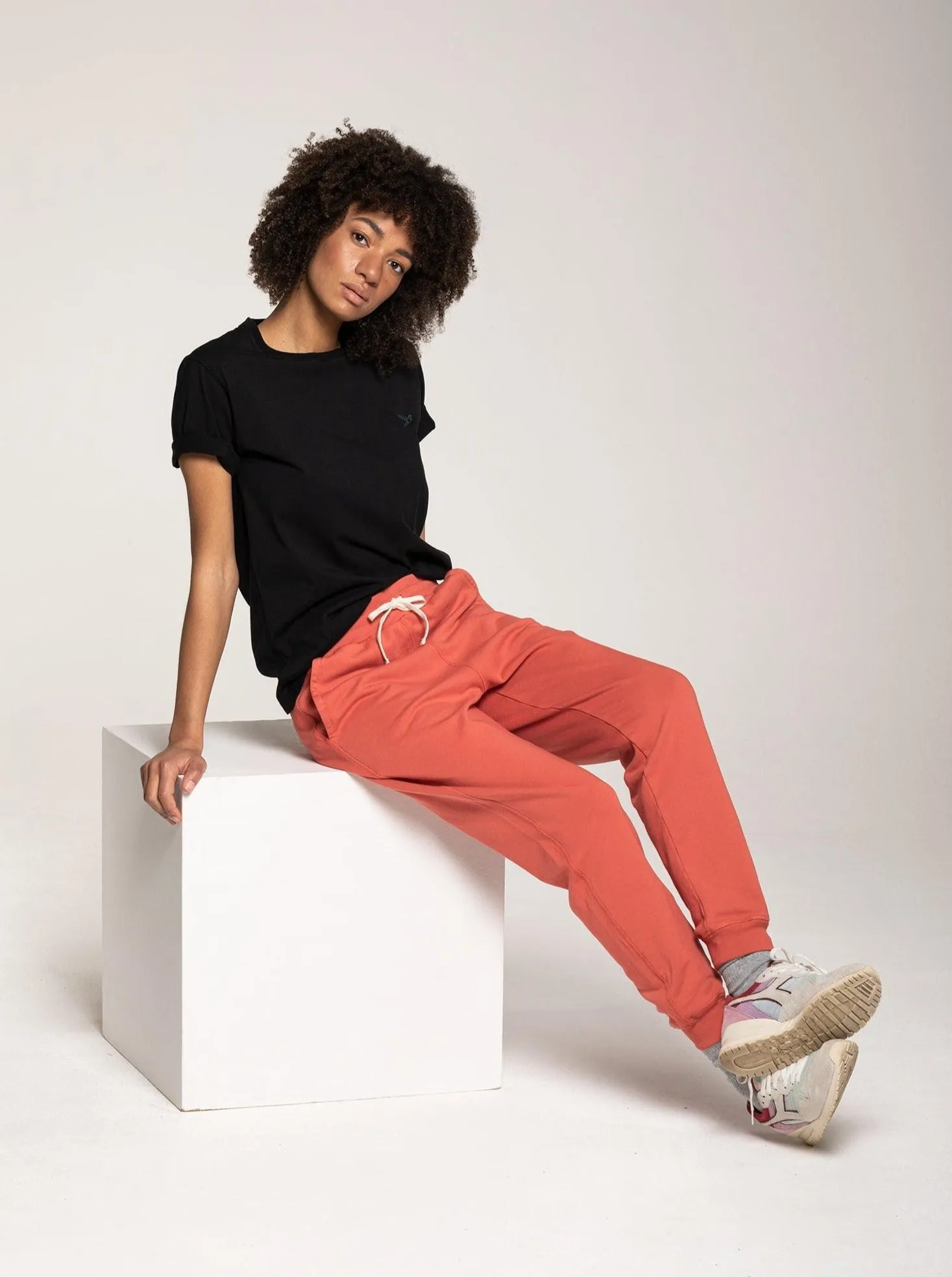 UNISEX Sweatpants - Coral