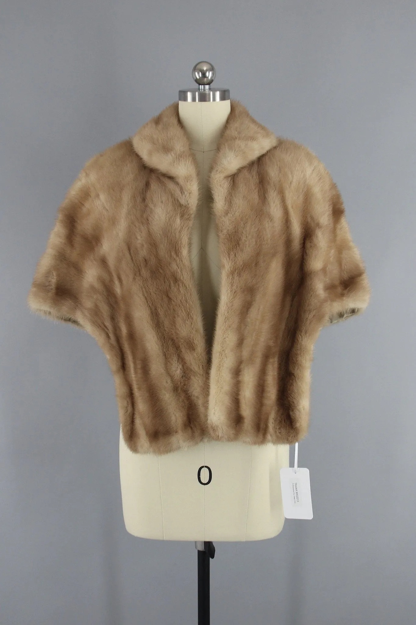 Vintage 1940s - 1950s Light Tan Fur Stole Wrap