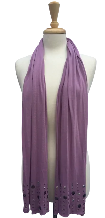 YF0946 - Solid-colored Scarf with Silver Stud and Circle Embellishments